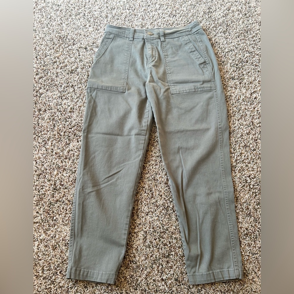A New Day Sage Green Cargo Dress Pants - Sz 6 - Stretch